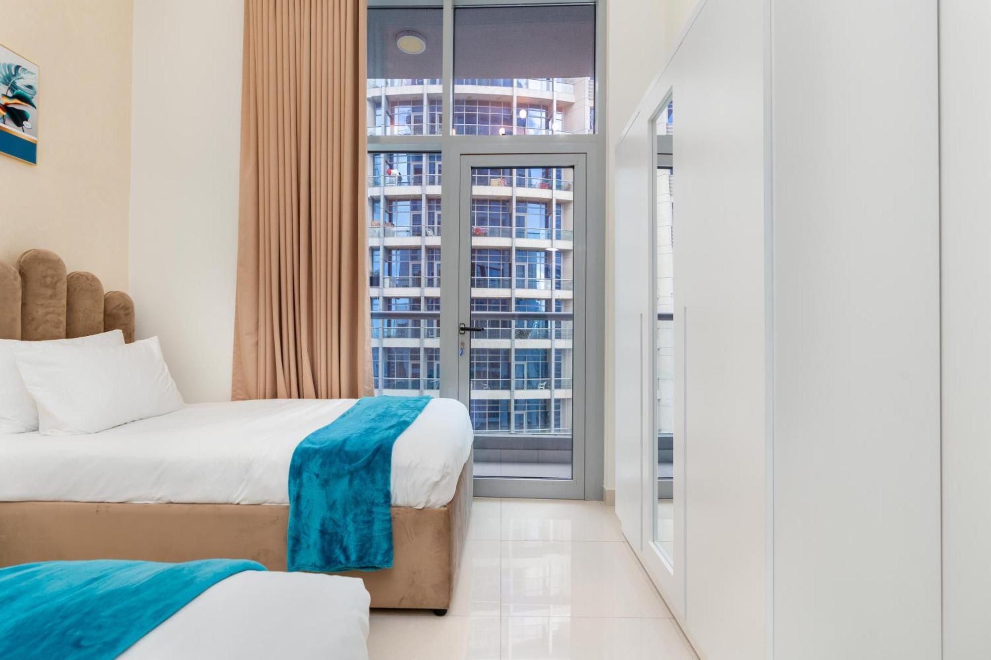 Tamm - Marina Wharf Spacious Apt With Stunning City Views *