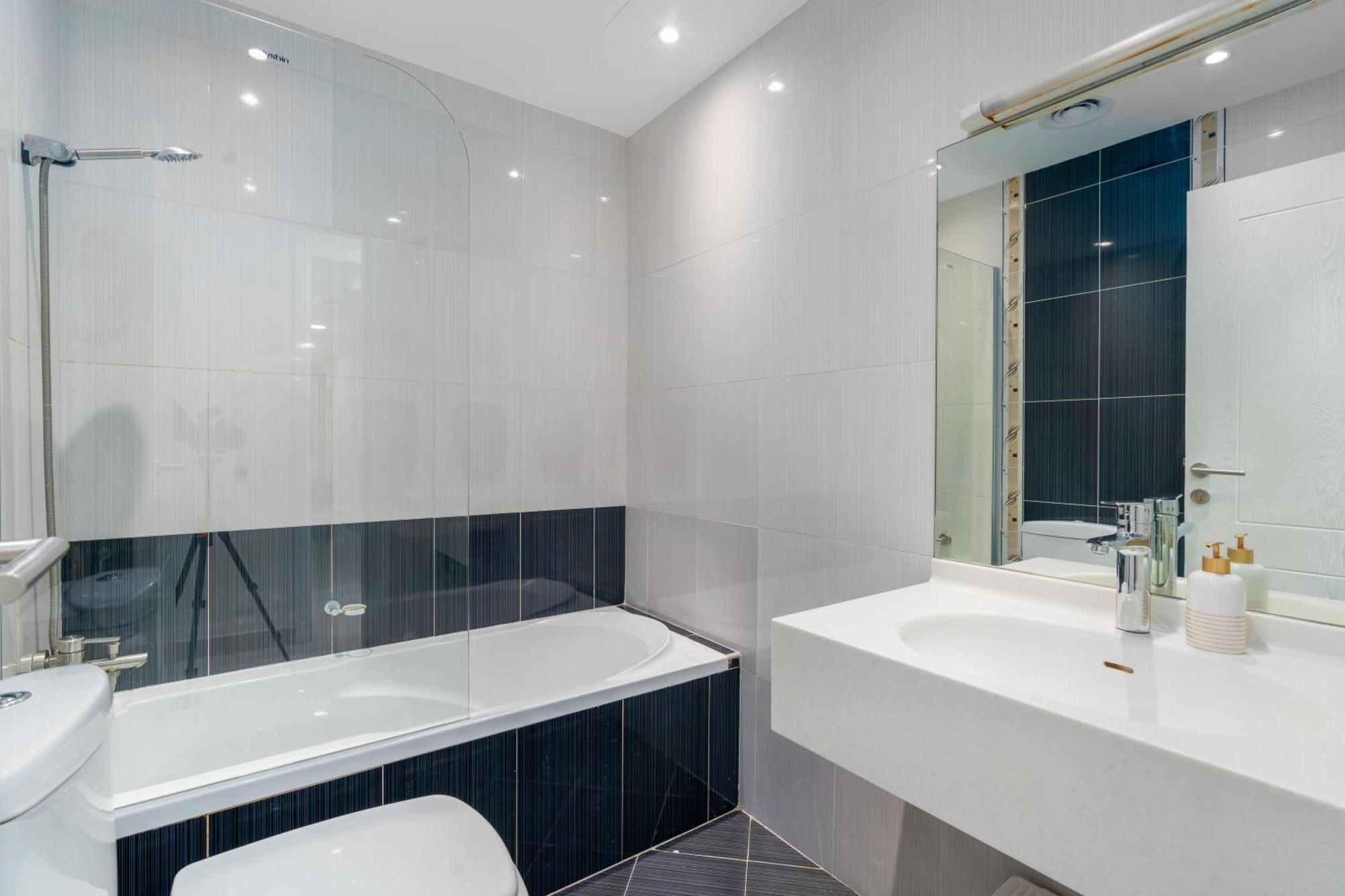 Tamm - Marina Wharf Spacious Apt With Stunning City Views *